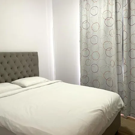 Status-m Xyz Apartment Budva